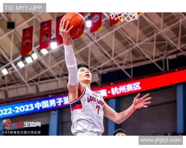 广州龙狮签下外援莱恩,提升内线实力